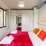 Cozy 1-bedroom With Amenities Near Iconic Montmartre Neighbourhood *