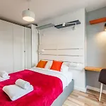 Cozy 1-bedroom With Amenities Near Iconic Montmartre Neighbourhood 아파트 *