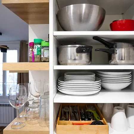 Cozy 1-bedroom With Amenities Near Iconic Montmartre Neighbourhood Paris
