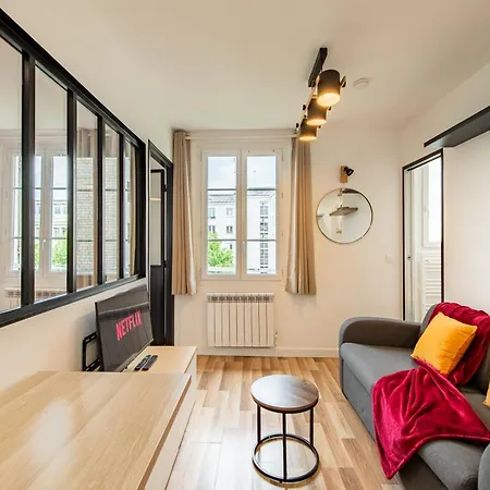 Cozy 1-bedroom With Amenities Near Iconic Montmartre Neighbourhood Apartment