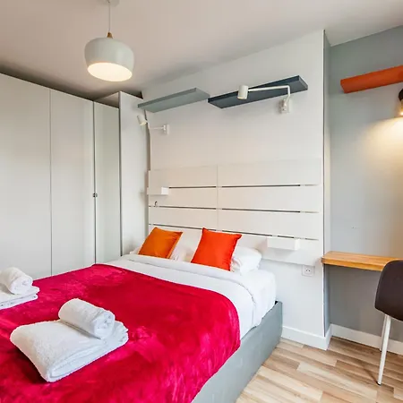 Cozy 1-bedroom With Amenities Near Iconic Montmartre Neighbourhood Apartment *